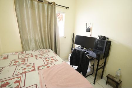 Casa à venda com 80m², 2 quartos e 1 vaga