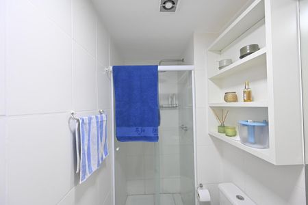 Apartamento à venda com 55m², 2 quartos e 1 vaga Apartamento à venda com 55m², 2 quartos e 1 vagaBanheiro da Suite