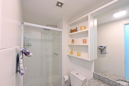 Apartamento à venda com 55m², 2 quartos e 1 vaga Apartamento à venda com 55m², 2 quartos e 1 vagaBanheiro Social