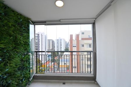 Apartamento à venda com 55m², 2 quartos e 1 vaga Apartamento à venda com 55m², 2 quartos e 1 vagaVaranda