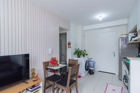 Apartamento para alugar com 33m², 2 quartos e sem vaga Apartamento para alugar com 33m², 2 quartos e sem vagaSala