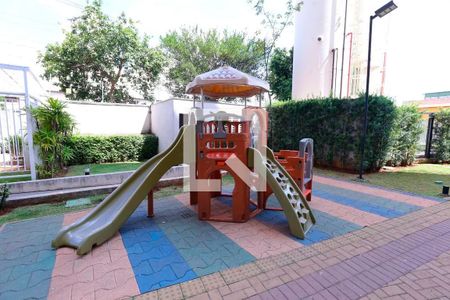Apartamento para alugar com 33m², 2 quartos e sem vaga Apartamento para alugar com 33m², 2 quartos e sem vagaÁrea comum - Playground