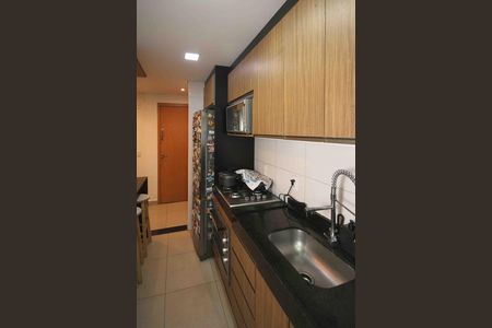Apartamento à venda com 48m², 2 quartos e 1 vaga Apartamento à venda com 48m², 2 quartos e 1 vagaCozinha e Área de Serviço