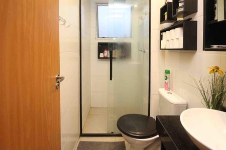 Apartamento à venda com 48m², 2 quartos e 1 vaga Apartamento à venda com 48m², 2 quartos e 1 vagaBanheiro