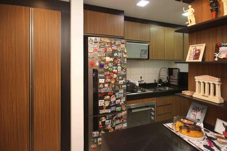 Apartamento à venda com 48m², 2 quartos e 1 vaga Apartamento à venda com 48m², 2 quartos e 1 vagaCozinha e Área de Serviço