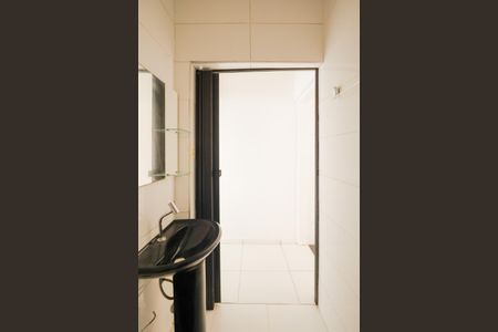 Casa para alugar com 150m², 2 quartos e 1 vaga Casa para alugar com 150m², 2 quartos e 1 vagaBanheiro