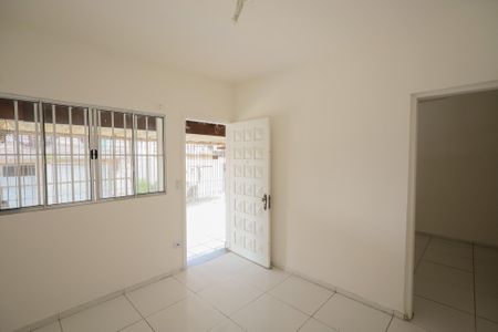 Sala de casa para alugar com 2 quartos, 150m² em Jardim Reimberg, São Paulo