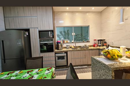 Casa à venda com 3 quartos, 135m² em Jardim Mirante, Várzea Paulista