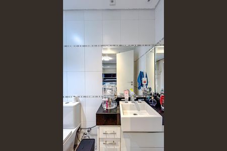 Apartamento à venda com 220m², 3 quartos e 4 vagasBanheiro da Suíte 1