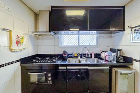 Apartamento à venda com 220m², 3 quartos e 4 vagasCozinha - Armários