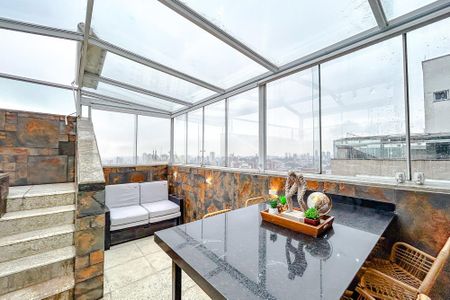 Apartamento à venda com 220m², 3 quartos e 4 vagasÁrea gourmet