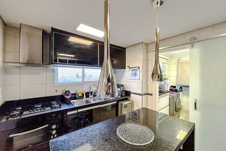 Apartamento à venda com 220m², 3 quartos e 4 vagasCozinha