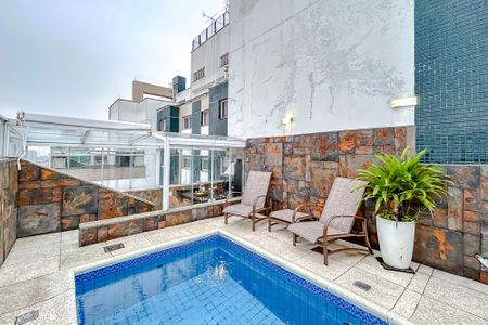 Apartamento à venda com 220m², 3 quartos e 4 vagasÁrea gourmet