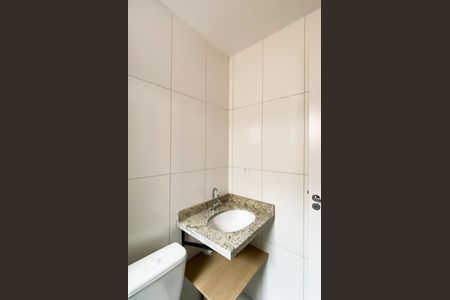 Banheiro de apartamento para alugar com 1 quarto, 25m² em Vila Sao Geraldo, São Paulo