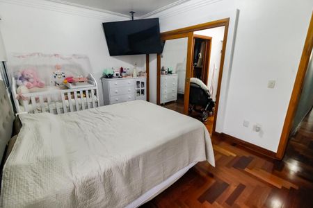 Casa à venda com 360m², 3 quartos e 4 vagas Casa à venda com 360m², 3 quartos e 4 vagasSuíte 2
