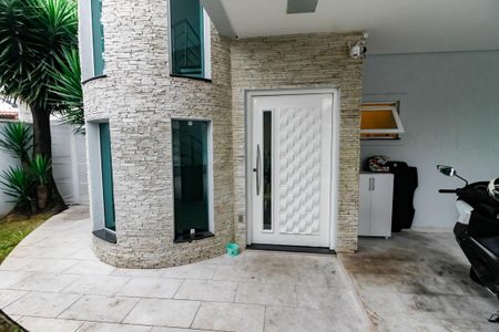 Casa à venda com 360m², 3 quartos e 4 vagas Casa à venda com 360m², 3 quartos e 4 vagasEntrada