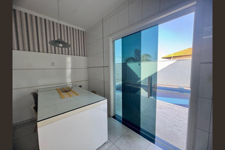 Casa à venda com 360m², 3 quartos e 4 vagas