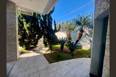 Casa à venda com 360m², 3 quartos e 4 vagas