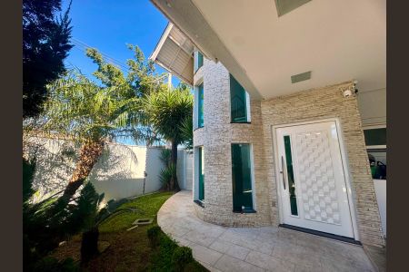 Casa à venda com 360m², 3 quartos e 4 vagas