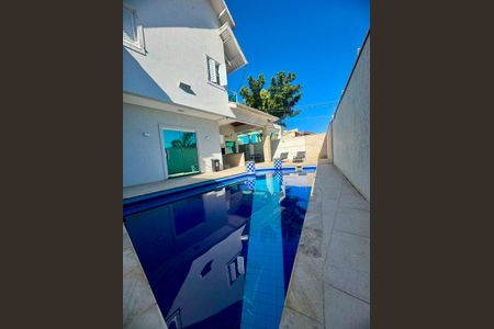 Casa à venda com 360m², 3 quartos e 4 vagas
