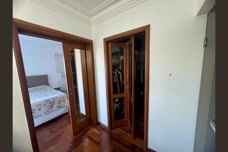 Casa à venda com 360m², 3 quartos e 4 vagas