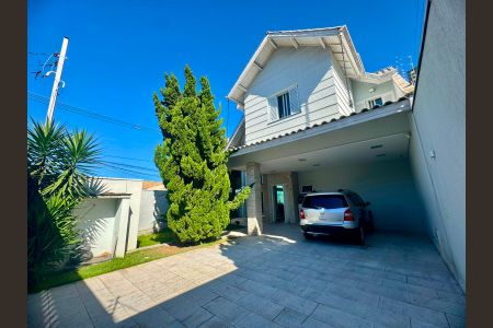 Casa à venda com 360m², 3 quartos e 4 vagas