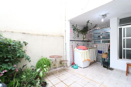 Apartamento à venda com 70m², 2 quartos e 1 vagaÁrea de Serviço