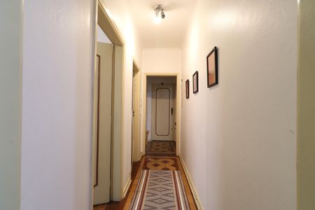Apartamento à venda com 70m², 2 quartos e 1 vagaCorredor