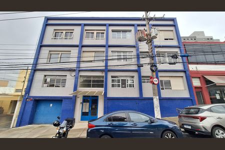 Apartamento à venda com 70m², 2 quartos e 1 vaga Apartamento à venda com 70m², 2 quartos e 1 vagaFachada