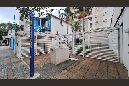 Apartamento à venda com 55m², 1 quarto e 2 vagas Apartamento à venda com 55m², 1 quarto e 2 vagasFachada