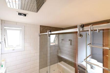 Apartamento à venda com 55m², 1 quarto e 2 vagasBanheiro