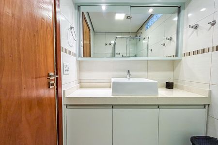 Apartamento para alugar com 314m², 5 quartos e 4 vagas