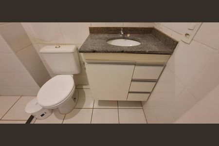 Apartamento para alugar com 61m², 2 quartos e 1 vaga Apartamento para alugar com 61m², 2 quartos e 1 vagaBanheiro