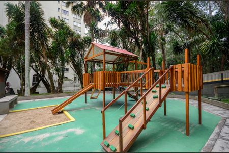 Apartamento à venda com 51m², 2 quartos e 1 vaga Apartamento à venda com 51m², 2 quartos e 1 vagaÁrea comum - Playground