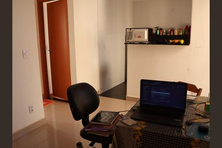 Apartamento à venda com 2 quartos, 53m² em Setor Perim, Goiânia