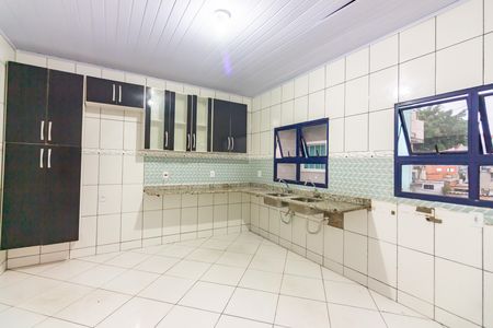 Cozinha de casa para alugar com 1 quarto, 13m² em Jardim Munhoz Júnior, Osasco