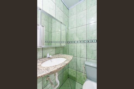 Banheiro de casa para alugar com 1 quarto, 13m² em Jardim Munhoz Júnior, Osasco