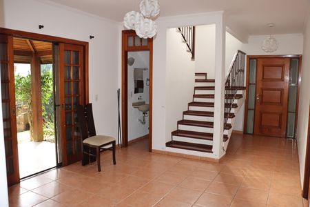 Casa de Condomínio para alugar com 4 quartos, 496m² em Granja Viana, Cotia