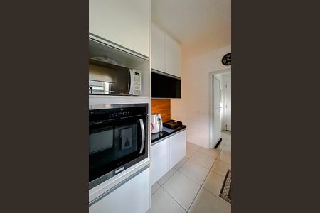 Apartamento à venda com 190m², 4 quartos e 3 vagas Apartamento à venda com 190m², 4 quartos e 3 vagasCozinha