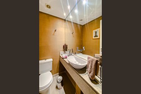 Apartamento à venda com 190m², 4 quartos e 3 vagas Apartamento à venda com 190m², 4 quartos e 3 vagasLavabo