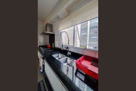 Apartamento à venda com 190m², 4 quartos e 3 vagas Apartamento à venda com 190m², 4 quartos e 3 vagasCozinha