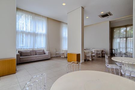 Apartamento à venda com 190m², 4 quartos e 3 vagas Apartamento à venda com 190m², 4 quartos e 3 vagasÁrea comum - Salão de festas