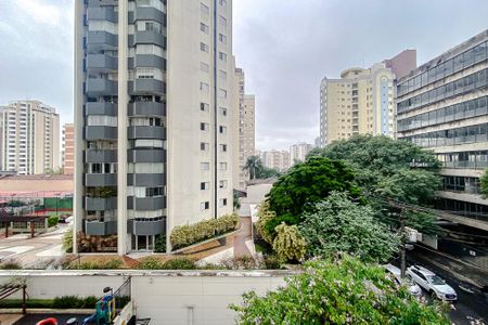 Apartamento à venda com 190m², 4 quartos e 3 vagas Apartamento à venda com 190m², 4 quartos e 3 vagasVista da Suíte 1