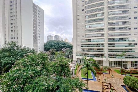 Apartamento à venda com 190m², 4 quartos e 3 vagas Apartamento à venda com 190m², 4 quartos e 3 vagasVista da Varanda