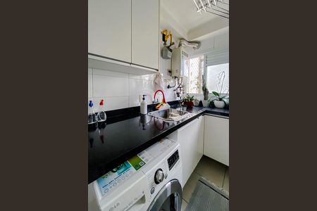 Apartamento à venda com 190m², 4 quartos e 3 vagas Apartamento à venda com 190m², 4 quartos e 3 vagasÁrea de Serviço