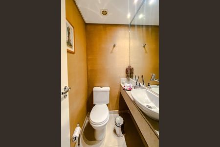 Apartamento à venda com 190m², 4 quartos e 3 vagas Apartamento à venda com 190m², 4 quartos e 3 vagasLavabo