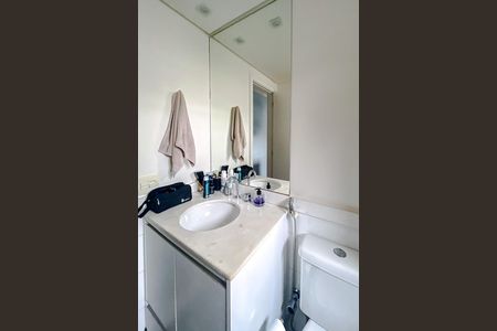 Apartamento à venda com 190m², 4 quartos e 3 vagas Apartamento à venda com 190m², 4 quartos e 3 vagasBanheiro da Suíte 1