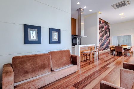 Apartamento à venda com 190m², 4 quartos e 3 vagas Apartamento à venda com 190m², 4 quartos e 3 vagasÁrea comum