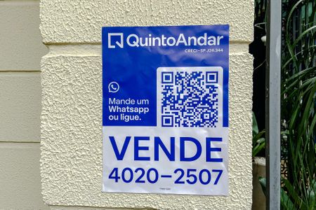Apartamento à venda com 190m², 4 quartos e 3 vagas Apartamento à venda com 190m², 4 quartos e 3 vagasPlaquinha