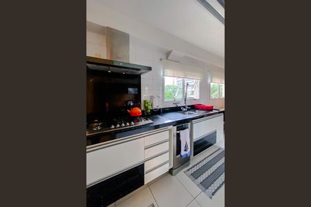 Apartamento à venda com 190m², 4 quartos e 3 vagas Apartamento à venda com 190m², 4 quartos e 3 vagasCozinha